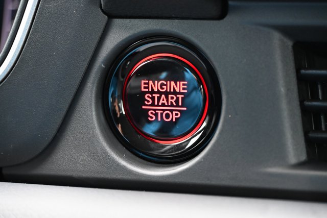 Vehicle image 18 of 34