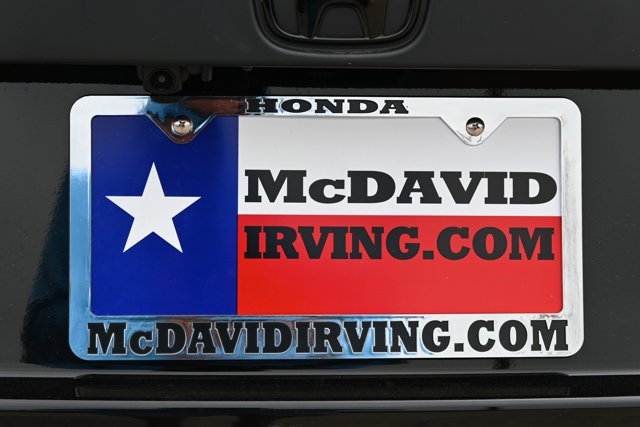 Vehicle image 32 of 34