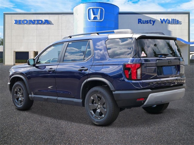 Vehicle image 7 of 19