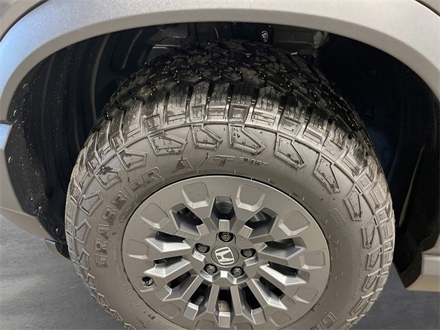 Vehicle image 9 of 29