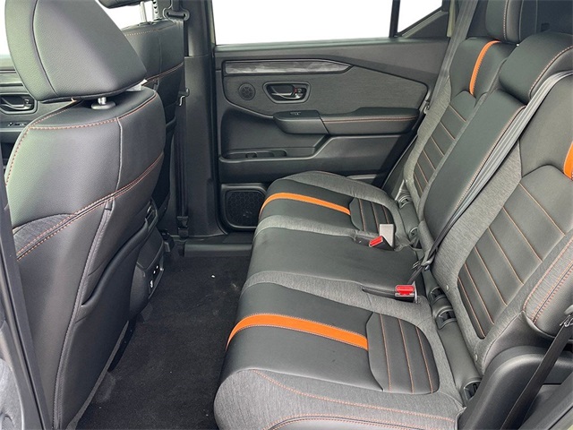Vehicle image 12 of 29