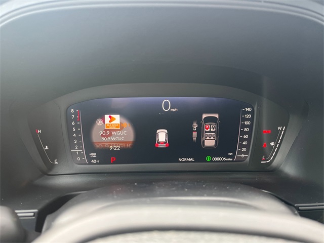Vehicle image 17 of 29