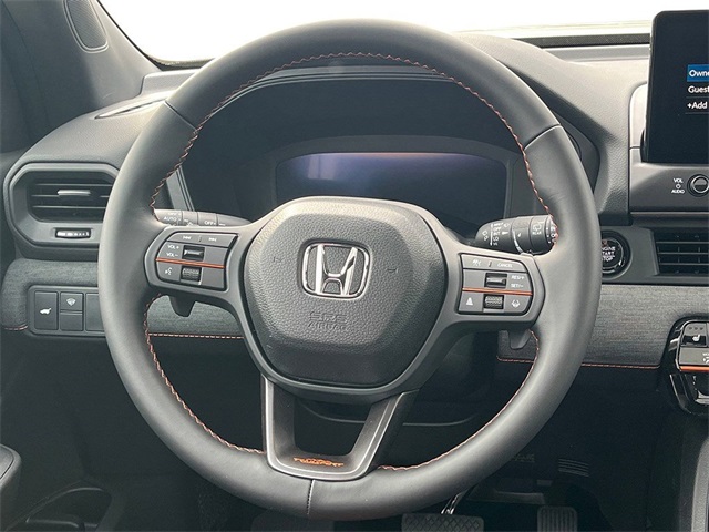 Vehicle image 24 of 29