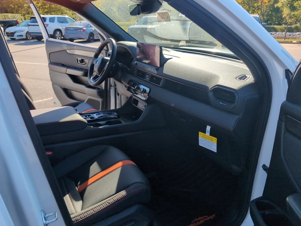 2026 Honda Passport TrailSport Image 15 of 31