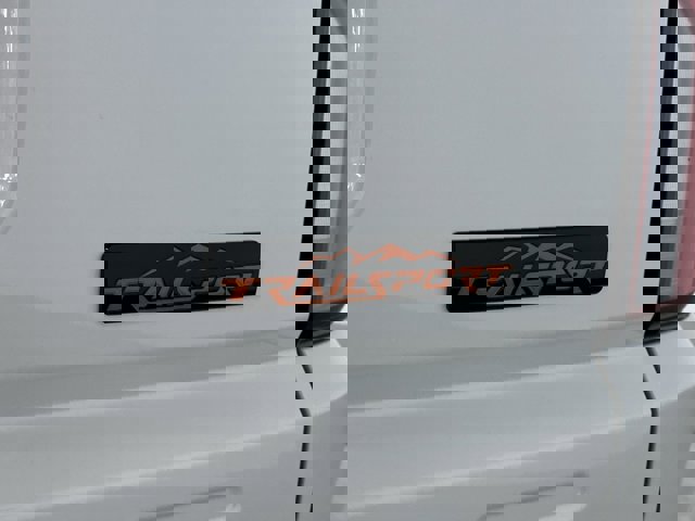 Vehicle image 24 of 29