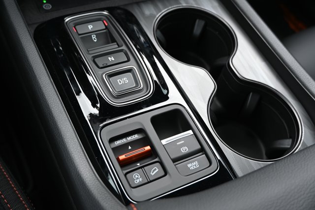 Vehicle image 21 of 38