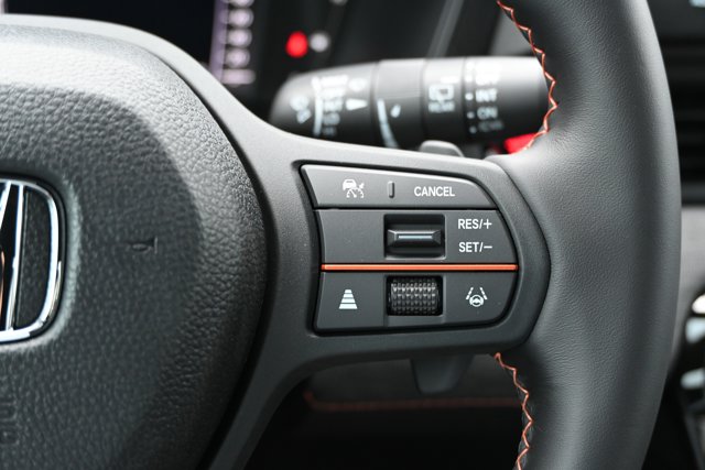 Vehicle image 35 of 38