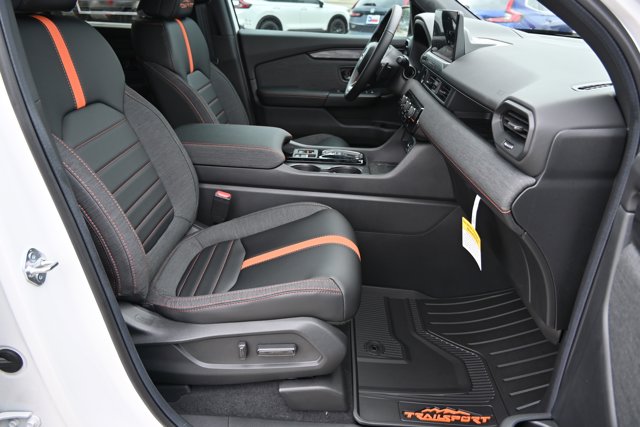 Vehicle image 11 of 38