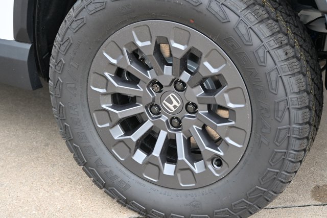 Vehicle image 9 of 38
