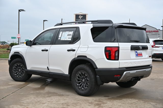 Vehicle image 7 of 38