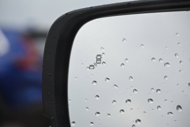 Vehicle image 18 of 38