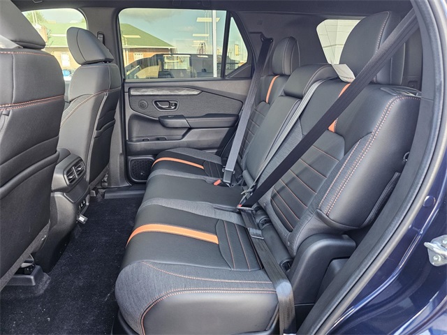 Vehicle image 9 of 25