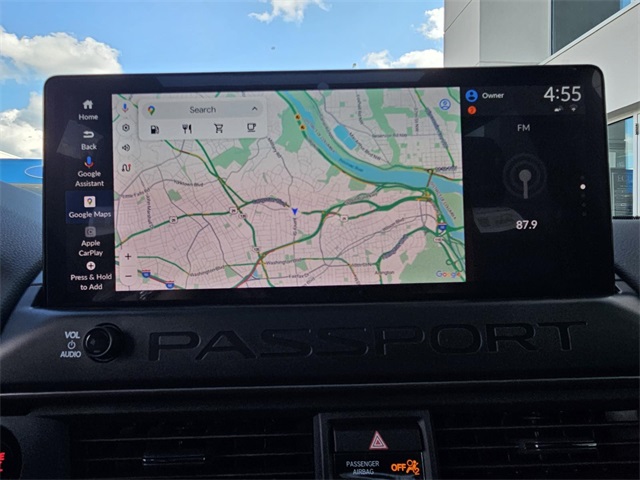 Vehicle image 16 of 25