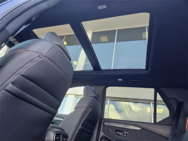 Vehicle image 10 of 25