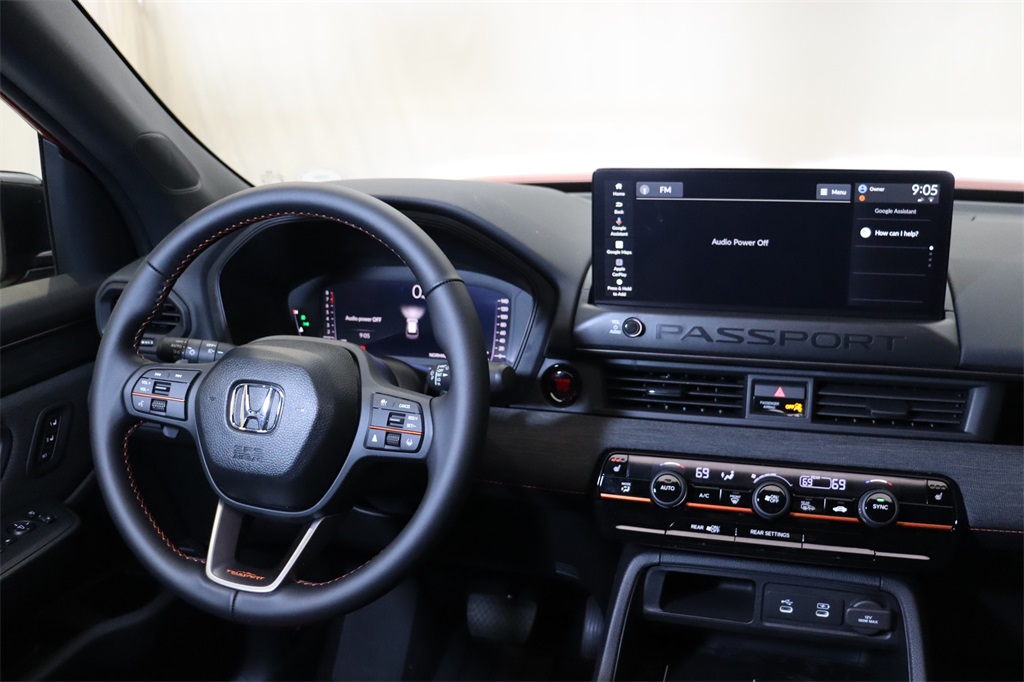 Vehicle image 15 of 26