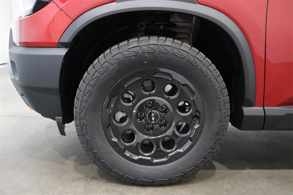 Vehicle image 4 of 26