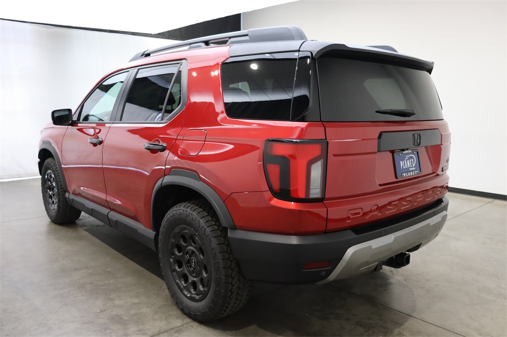 Vehicle image 3 of 26