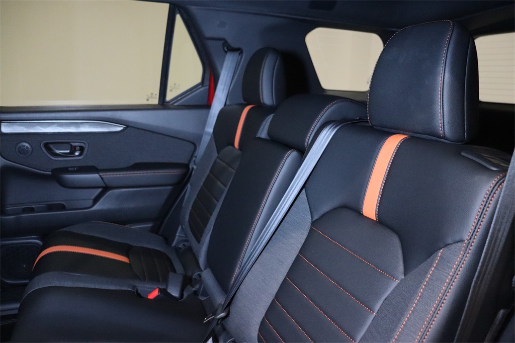 Vehicle image 12 of 26