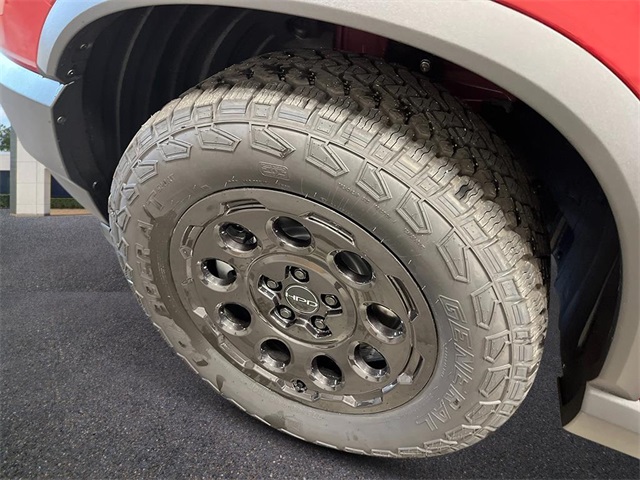 Vehicle image 9 of 29