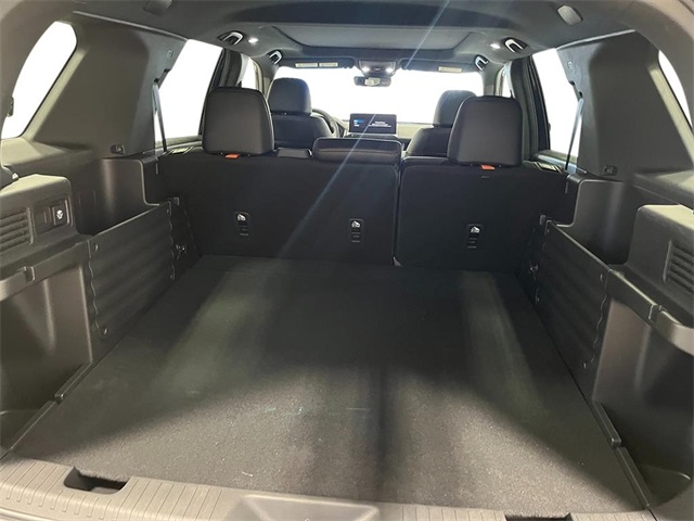 Vehicle image 10 of 29