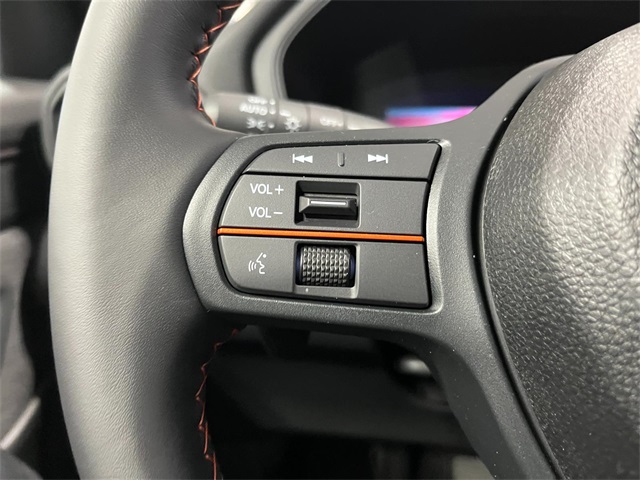 Vehicle image 23 of 29