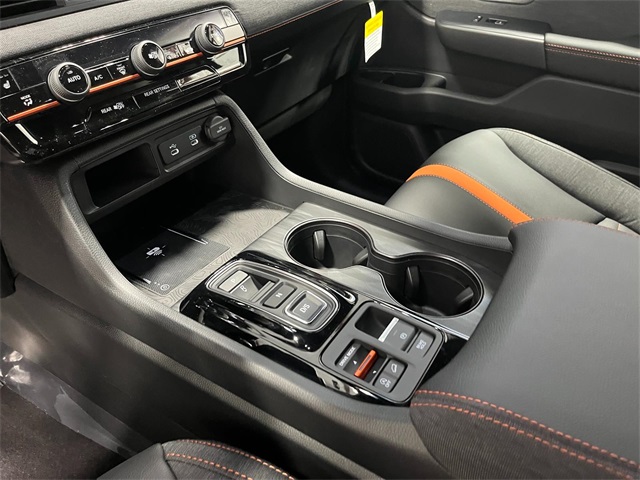 Vehicle image 19 of 29