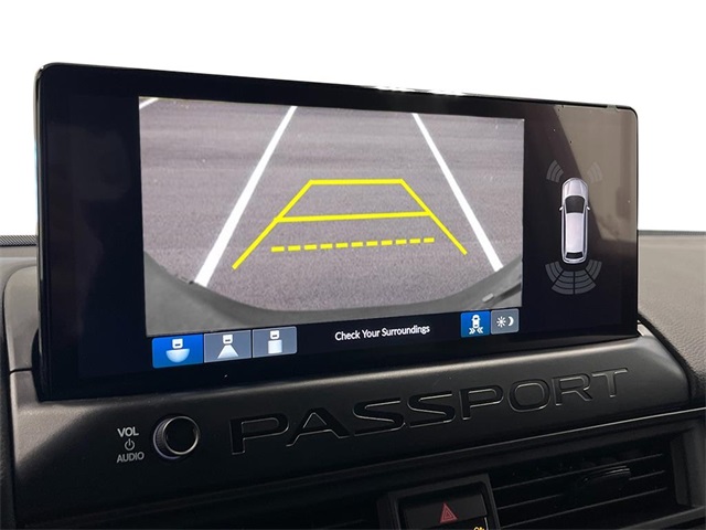 Vehicle image 17 of 29