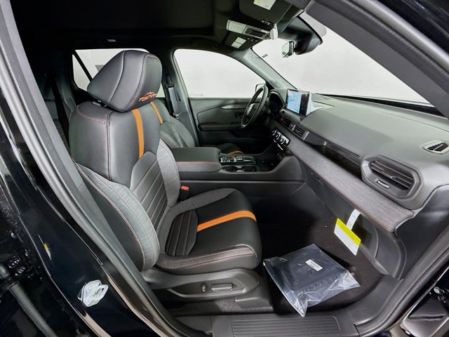 2026 Honda Passport TrailSport Blackout Image 12 of 36