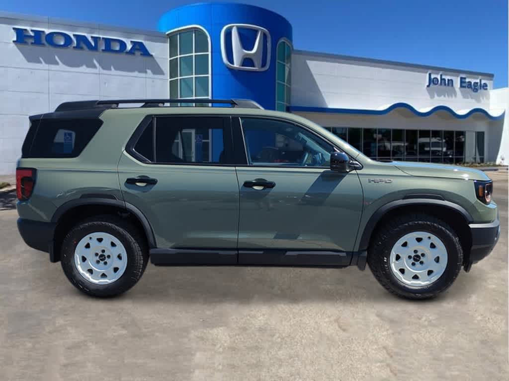 Vehicle image 4 of 29