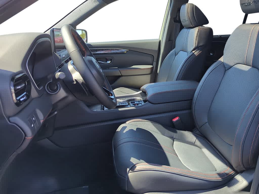 Vehicle image 11 of 29