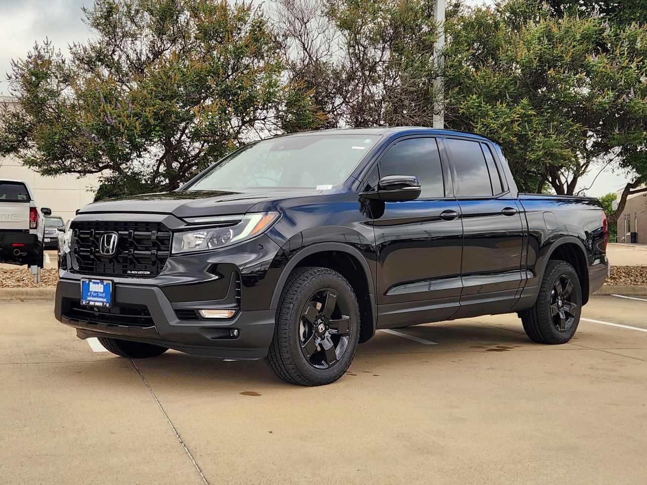 2026 Honda Ridgeline Black Edition Image 1 of 21