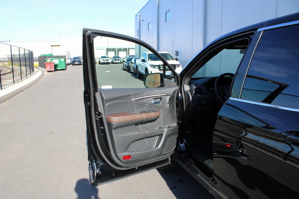 2026 Honda Ridgeline RTL Image 19 of 48