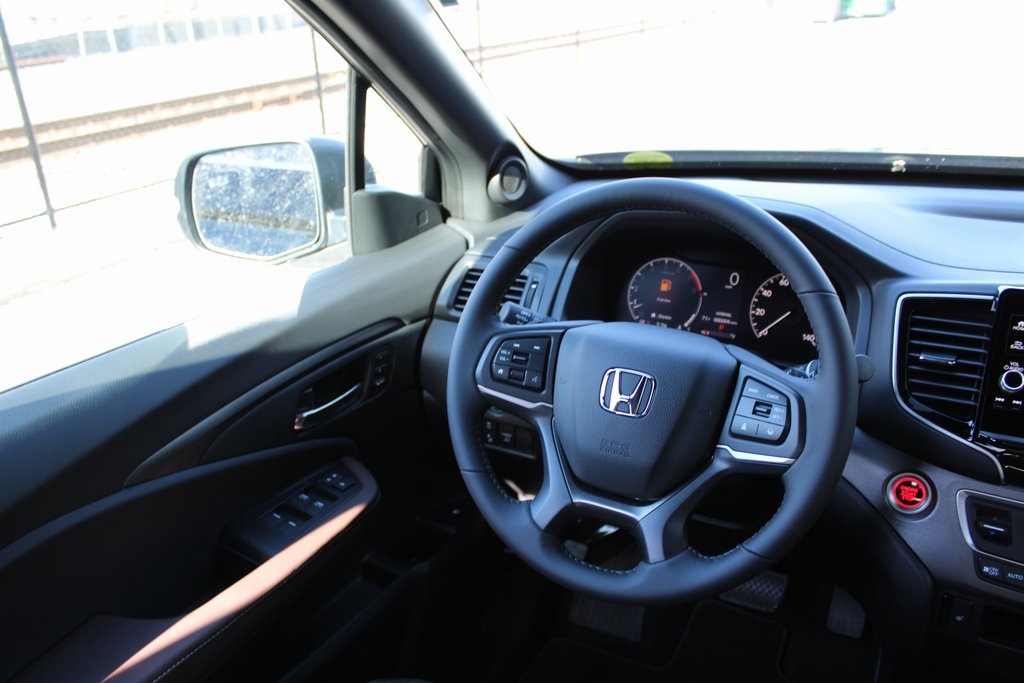 2026 Honda Ridgeline RTL Image 17 of 48