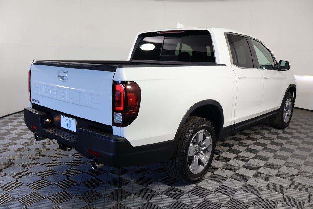 2026 Honda Ridgeline RTL Image 2 of 10