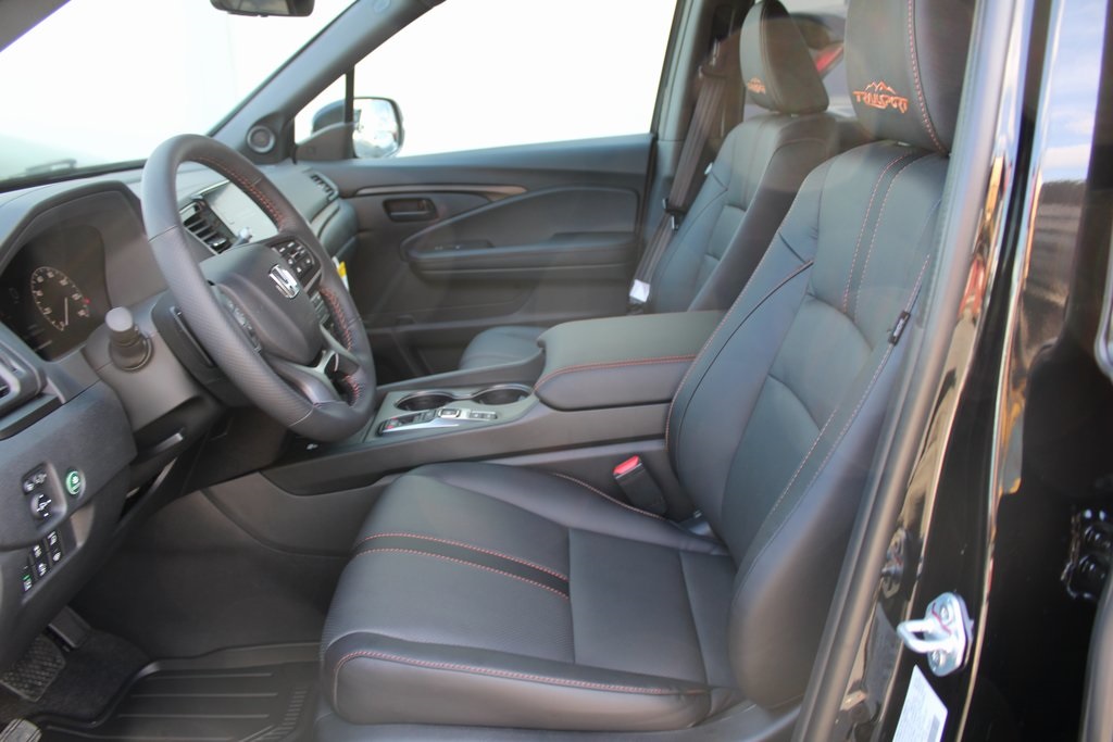 2026 Honda Ridgeline TrailSport Image 11 of 49