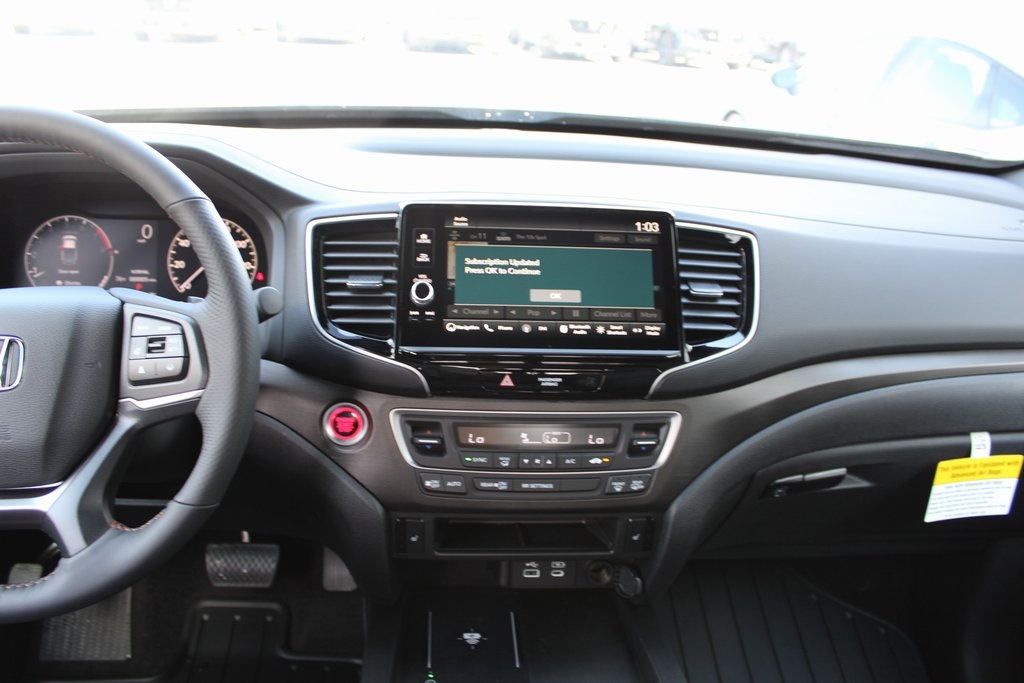 2026 Honda Ridgeline TrailSport Image 16 of 49