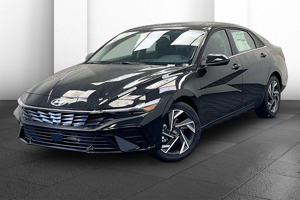 2026 Hyundai Elantra Limited Image 1 of 13