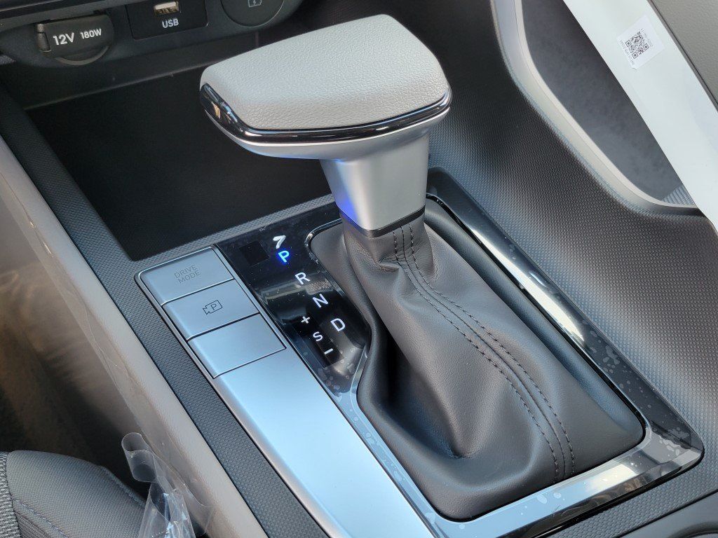 2026 Hyundai Elantra SE Image 19 of 35