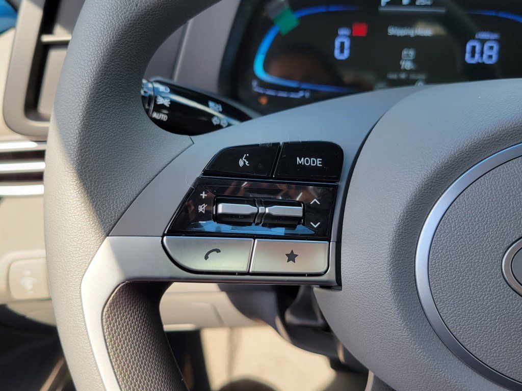 2026 Hyundai Elantra SE Image 29 of 35