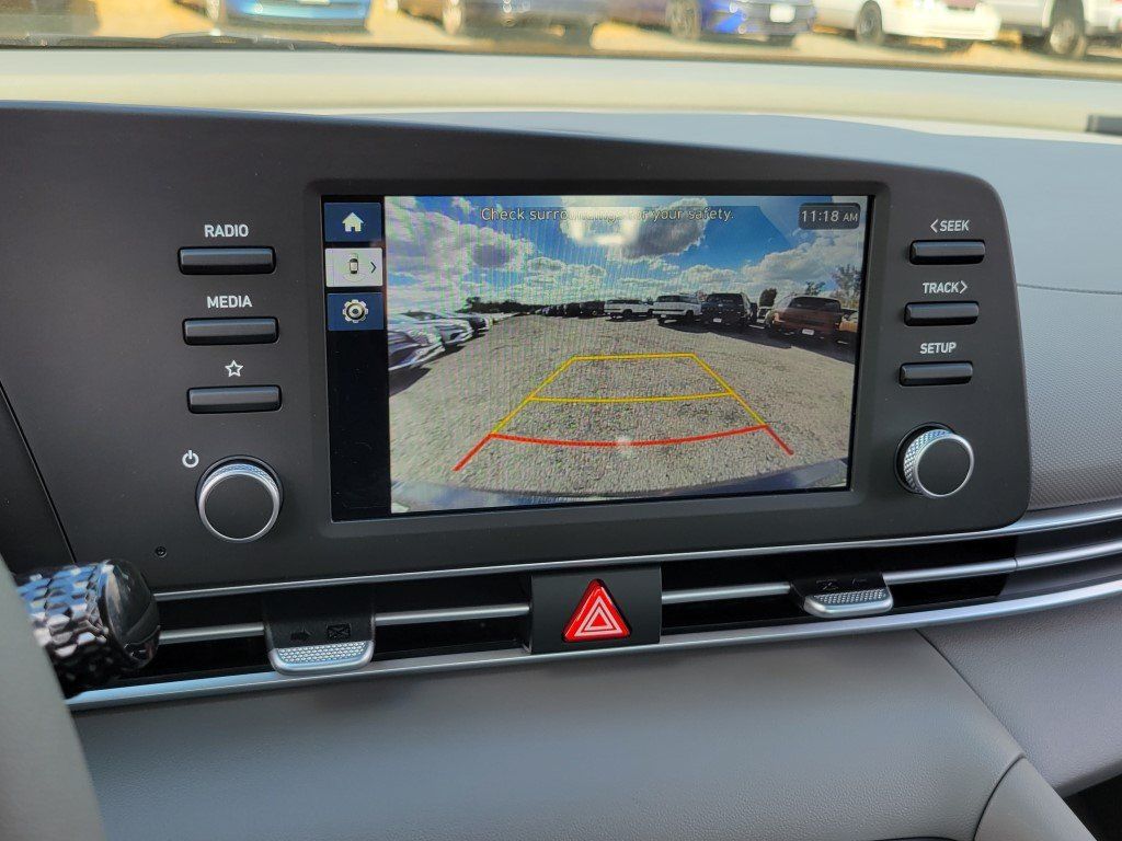 2026 Hyundai Elantra SE Image 17 of 35