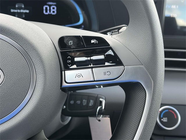 2026 Hyundai Elantra SE Image 24 of 24