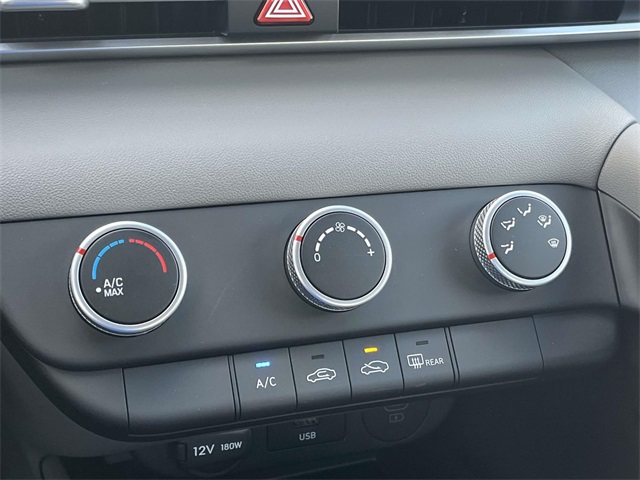 2026 Hyundai Elantra SE Image 17 of 24