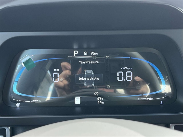 2026 Hyundai Elantra SE Image 14 of 24