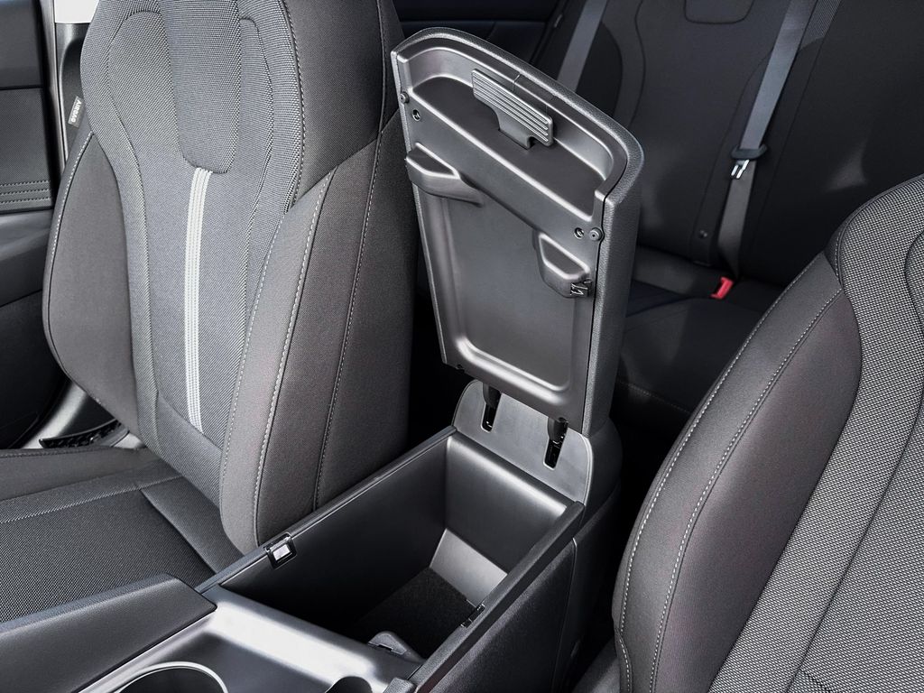 2026 Hyundai Elantra SE Image 14 of 22