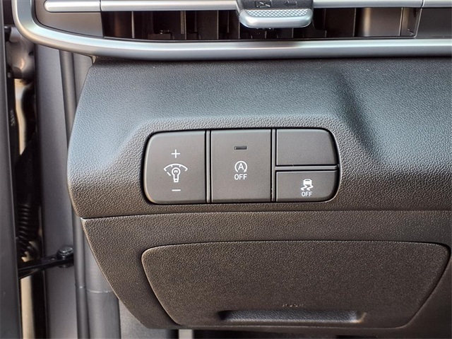 2026 Hyundai Elantra SE Image 19 of 23