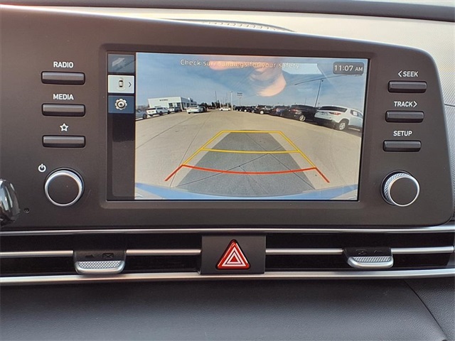 2026 Hyundai Elantra SE Image 15 of 23