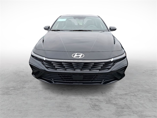 2026 Hyundai Elantra SEL Sport Premium Image 2 of 4