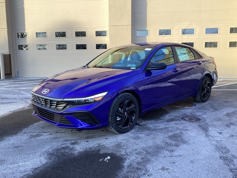 2026 Hyundai Elantra SEL Sport Image 1 of 30