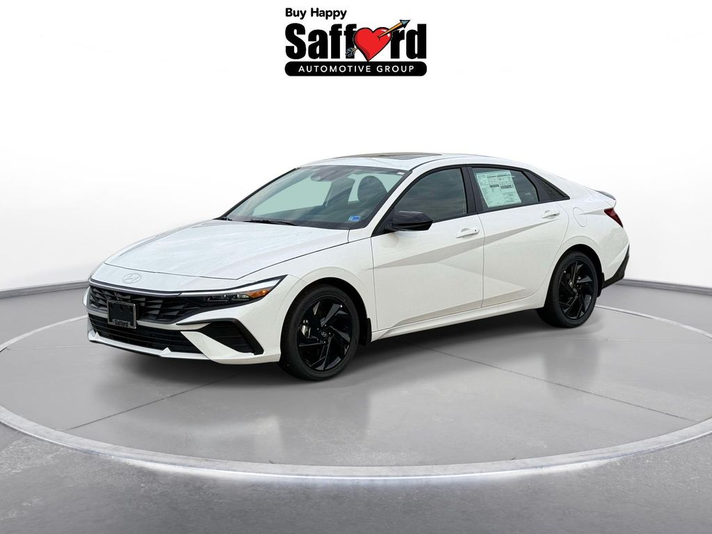 2026 Hyundai Elantra SEL Sport Image 1 of 33