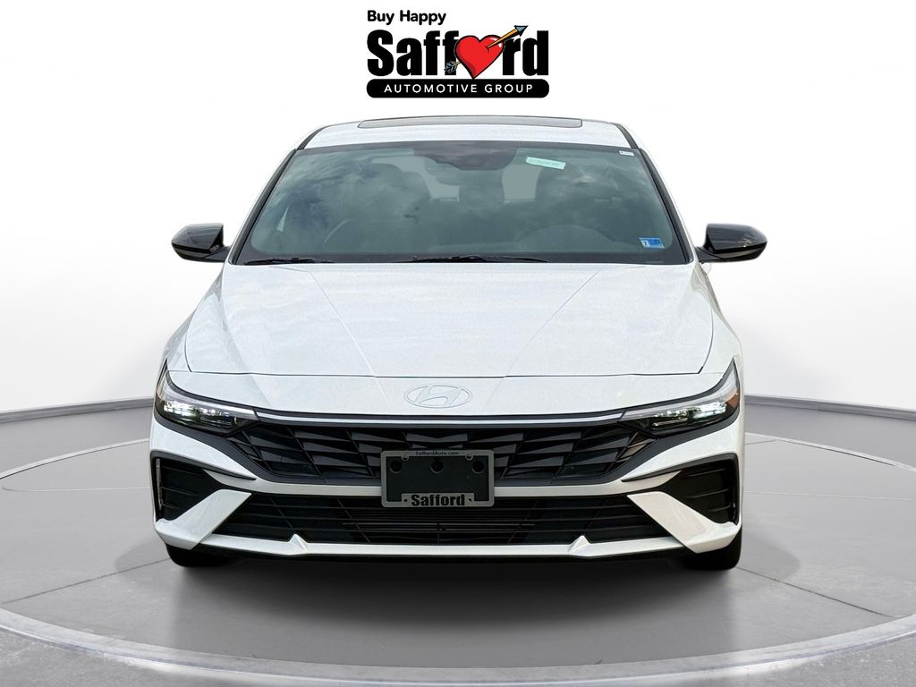 2026 Hyundai Elantra SEL Sport Image 2 of 33